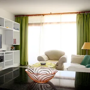 https://cosy-apartment-close-to-the-beach.in-canary-islands.com