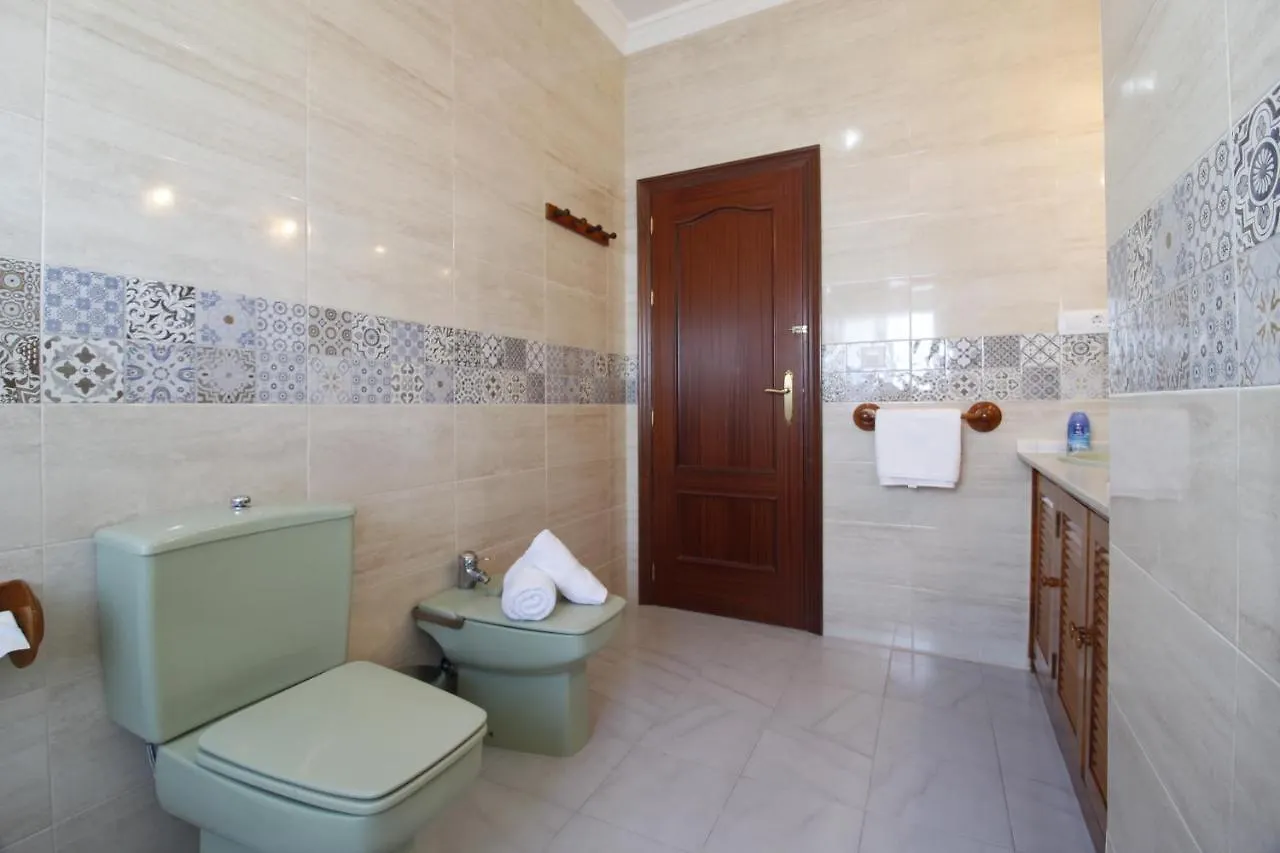 Espacio y comodidad en la Puerta Natural de Doñana Villamanrique De La Condesa España