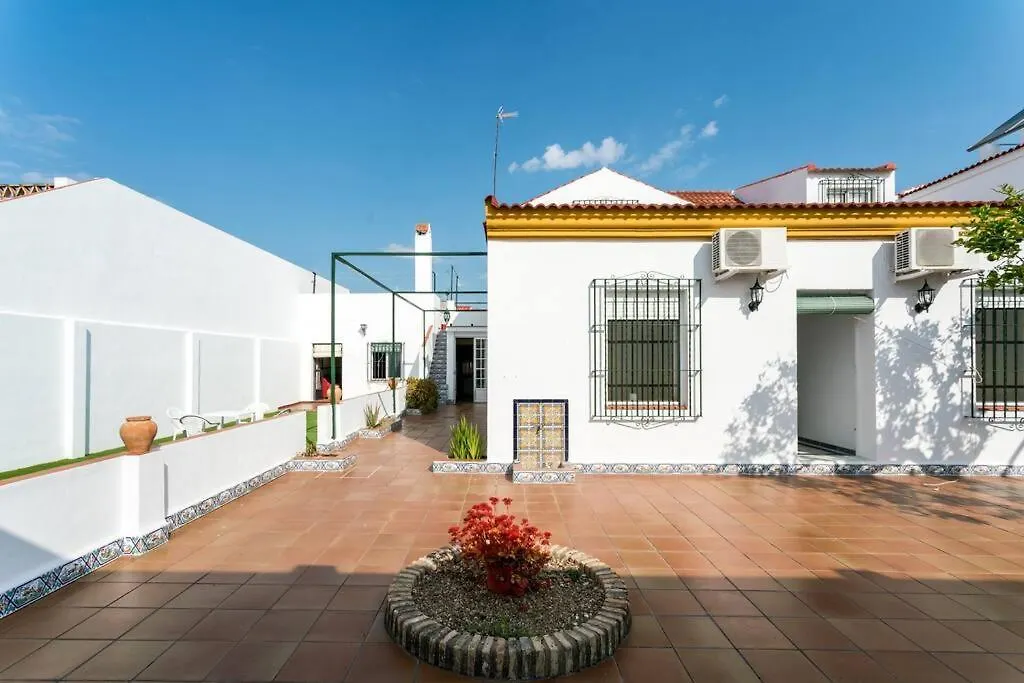 Espacio y comodidad en la Puerta Natural de Doñana Villamanrique De La Condesa España